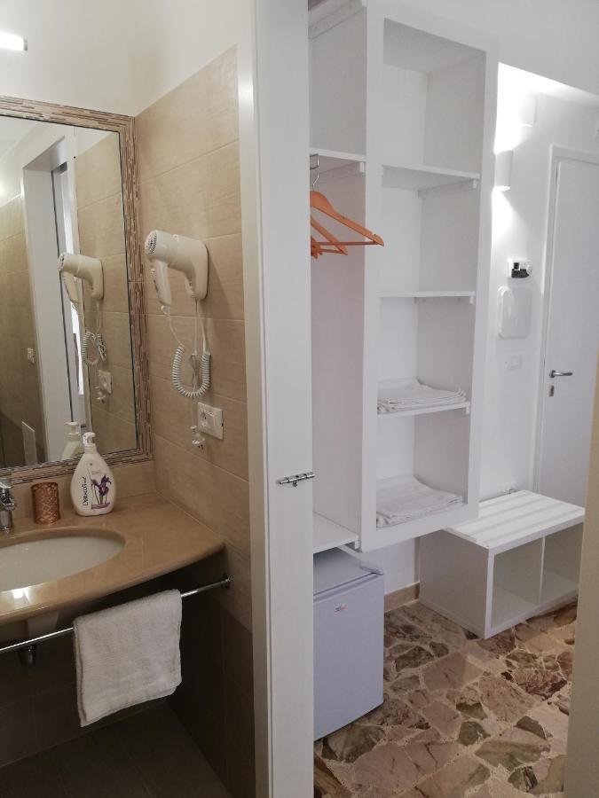 Hotel Ostuni Crispi House Zewnętrze zdjęcie