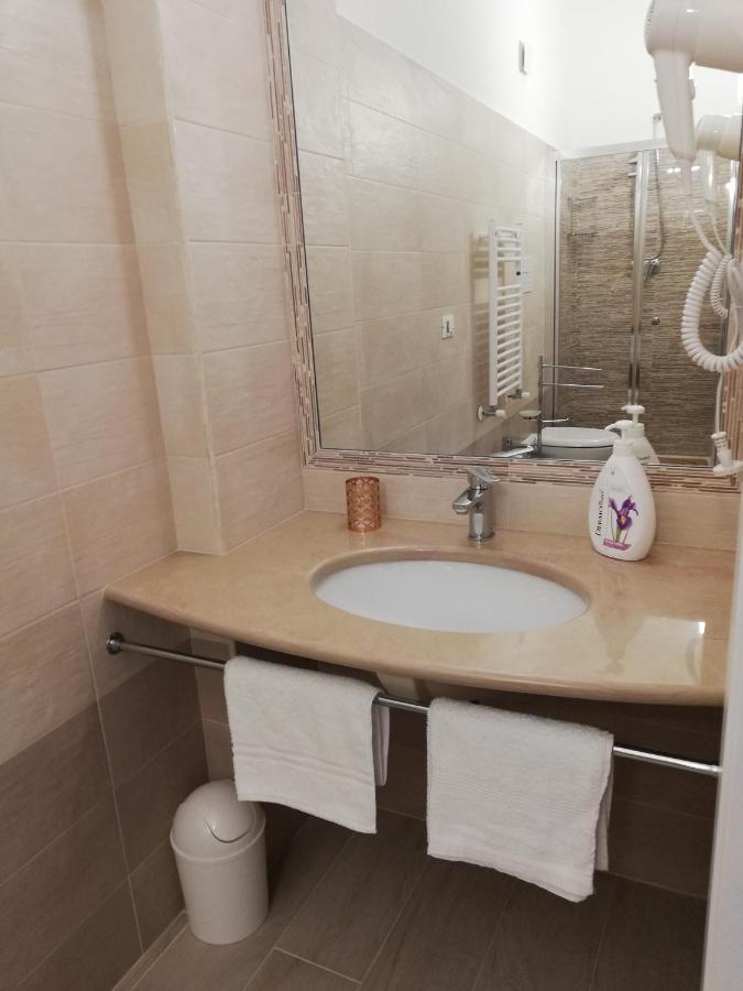 Hotel Ostuni Crispi House Zewnętrze zdjęcie